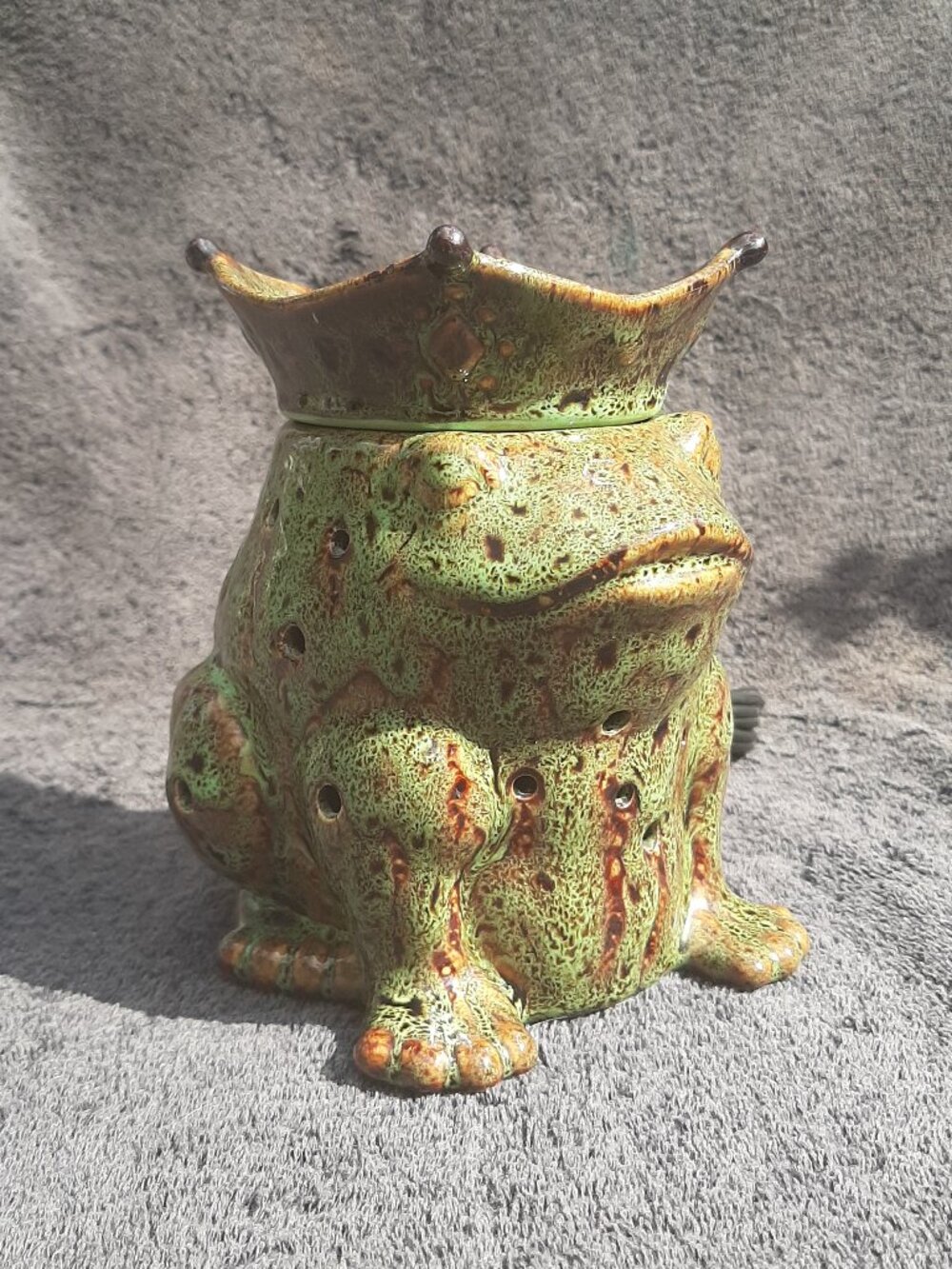 Partylite Scent Glow Enchanted Frog Prince Electric Wax Melt Warmer Ceramic
